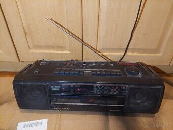 Radiomagnetofon Hitachi