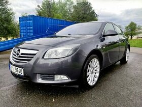 Opel Insignia 1.8i benzín 103kw, NOVÁ STK, ROZVODY, KRÁSNÁ