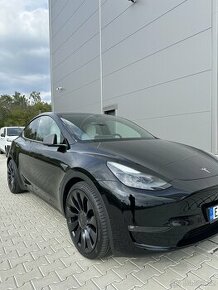 Tesla model Y Performance Plus