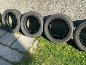 Prodam 4ks letních pneumatik 215/55 R18