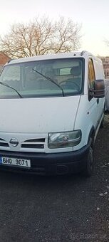 Nissan Interstar