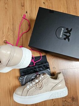 Pinko kožené sneakers vel.41 nové original