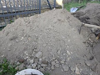 Štěrkovitá hlína