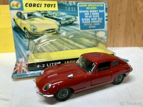 Corgi toys Jaguar E-type - 1