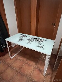 Studentský stůl
