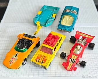 Autíčka Matchbox