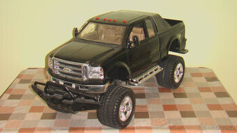 AUTÍČKO FORD - 1