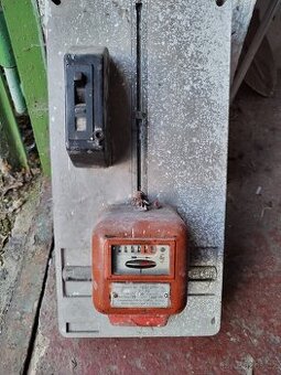 Historický elektroměr