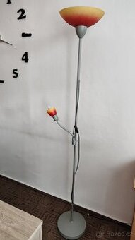 Stojací lampa