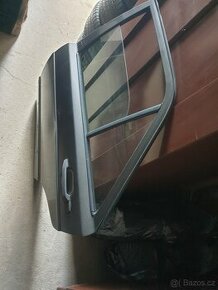 Mercedes w201 lz dveře s okny,zadní vyhřívané okno 1800kč