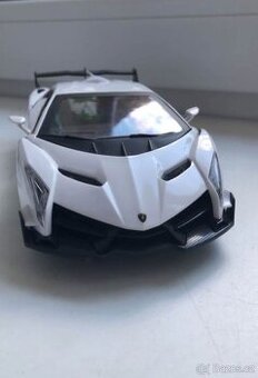 auto na ovládání