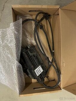 Mechanismus rucní brzdy BMW X5 X6 E70 E71 E72