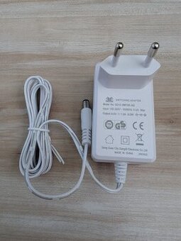 Napájecí adaptér GQ12-090100-AG (9.0V 1.0A 9.0W)
