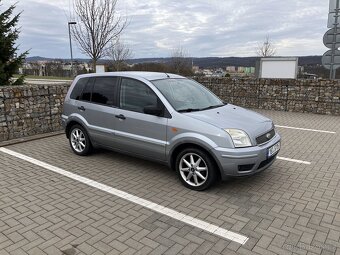 Ford Fusion 1.4 TDCi (2004)