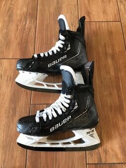 Brusle Bauer Hyperlite 6,5 pěkný stav