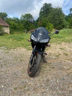 Honda cbr 125 stříkačka
