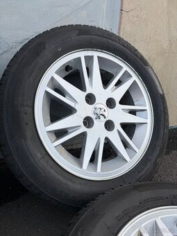 Originál Peugeot 4x108 R15 185/65/15