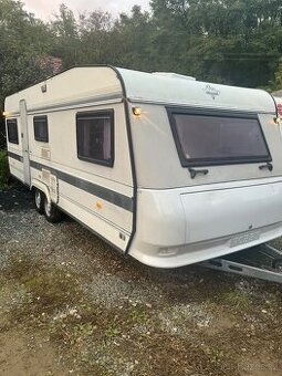 Karavan obytný přívěs Hobby de luxe