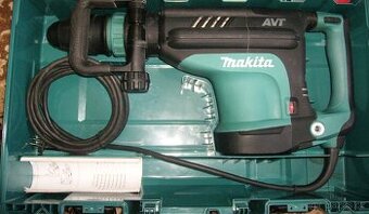 Prodám bourací kladivo Makita HM1213C v Top stavu