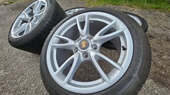 zimní ALU kola originál Porsche 18” – komplet s