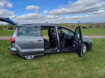 VW Sharan 7 místný
