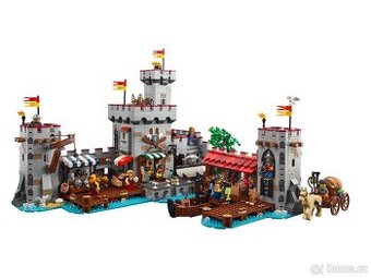 910047 LEGO Medieval Seaside Market