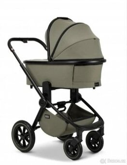 V ZÁRUCE dvojkombinace kočárek Moon PIÚ + vajíčko cybex