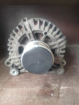 Alternátor Octavia 2 tdi