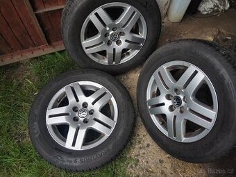 Prodám alu kola golf 4 pouze 1 disk mam