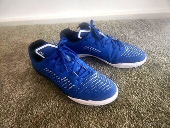 Sálové tenisky Sportovní boty Kipsta vel. 40