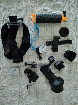 Příslušenství ke kamerám GoPro.