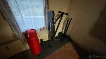 Vybavení na domácí posilování, cvičení, fitness