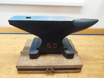 Kovářská kovadlina 50kg - 1