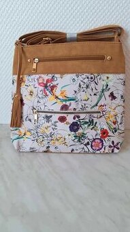 DESIGNOVÁ CROSS BODY KABELKA
