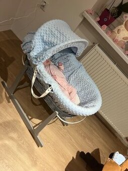 Mojžíšův koš pro miminko