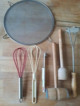 Vše po 10 Kč(na mado,brambory,jabka,sklenice