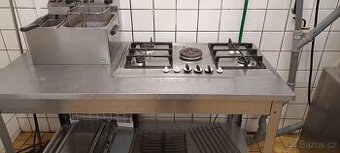 nerezový stůl s plynovým vařičem