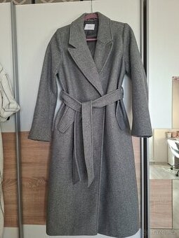 Novy zimni dlouhý kabat Reserved vel. M