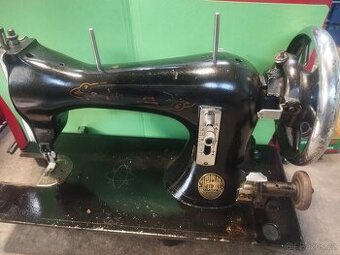 Šicí stroj Lada