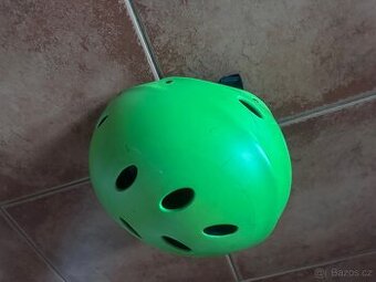 Dětská přilba na kolo, kolobezku