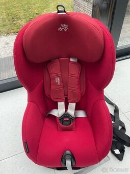 Britax Römer Trifix i-size Red Flame