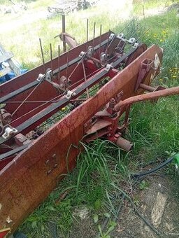 Prodám obraceč a nahrabovač sena