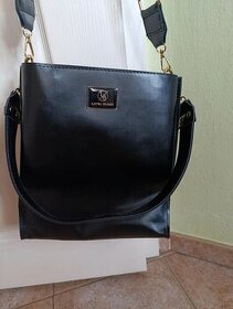 Laura Biaggi nová krásná kožená menší kabelka