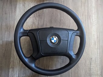 Díly E36