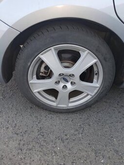 Zimni alu disky i s pneu 205/50 R 17