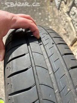 Pneu Michelin 15”