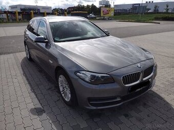 BMW 530XD 2015 na přihlášení