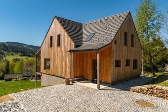 Prodej rodinného domu 179 m², pozemek 1886 m² Horní Bečva - 1