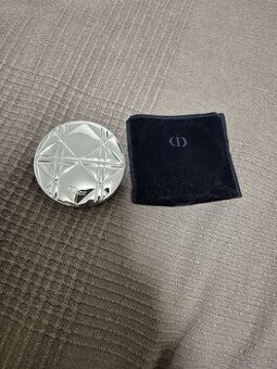 Dior skin nude air powder 030 make up - 1