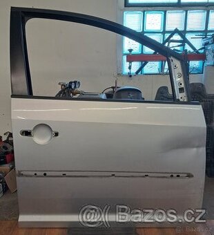 VW Touran (1T3) 2011 PP Dveře